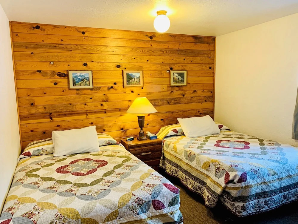 Swiss Alaska Inn