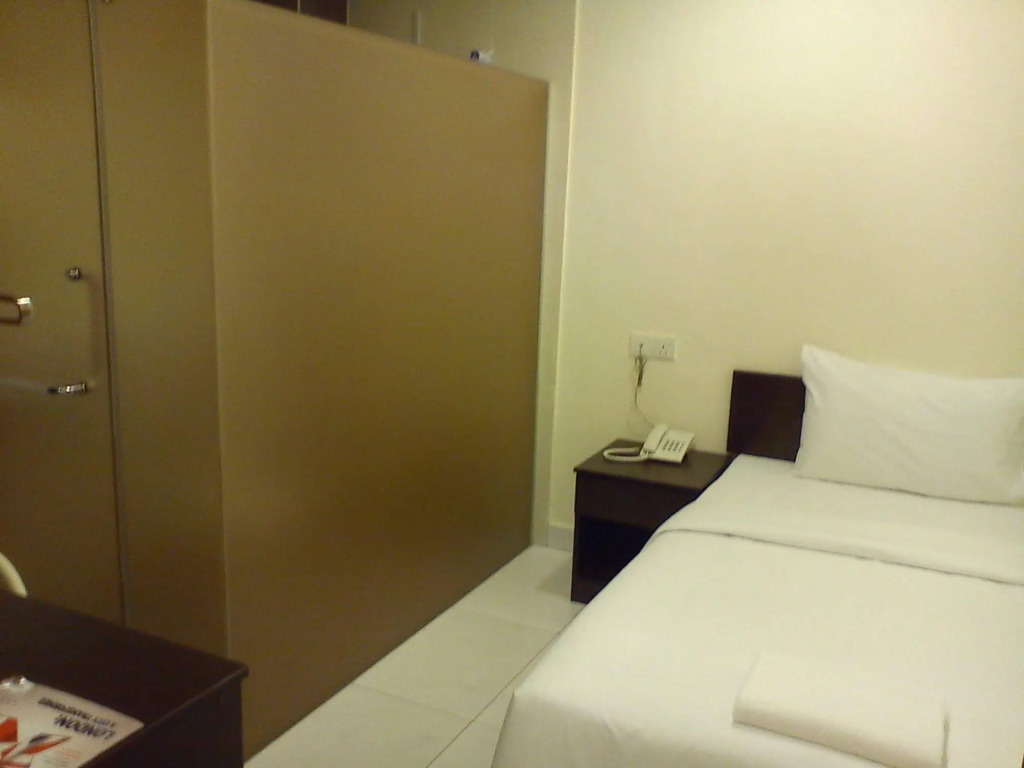 YB One Hotel