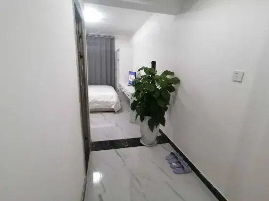 Chengdu 99 Business Hotel