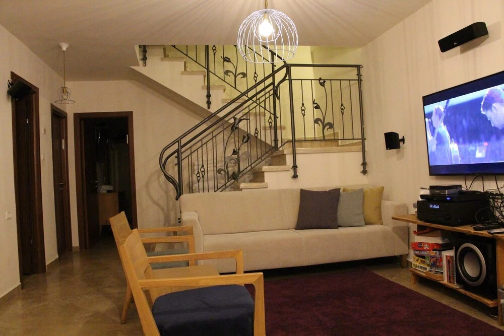 Nahal Faran 32