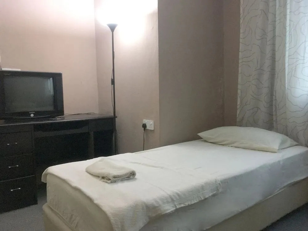 OYO 89589 Naiim Hotel