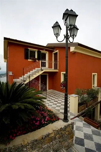 Le Ville Relais