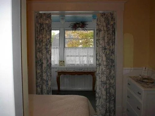 Bide-A-While B&B