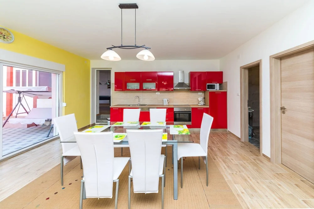 Apartments Damjan