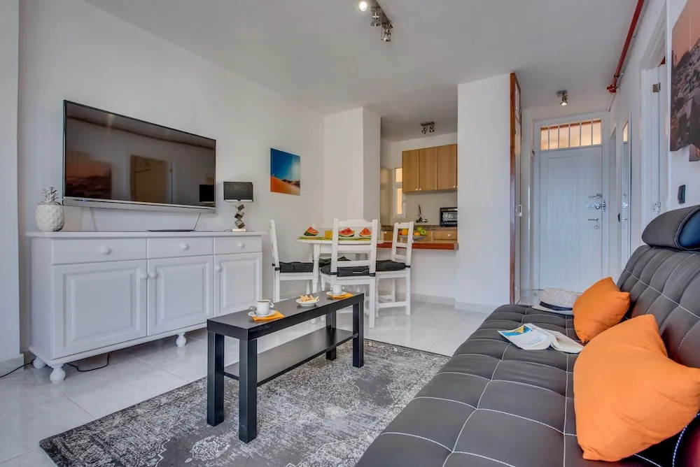 M12B. Very Central Apartment in Las Américas