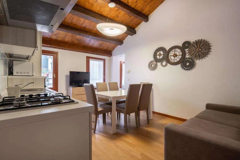 Design Palace Apartment by Wonderful Italy