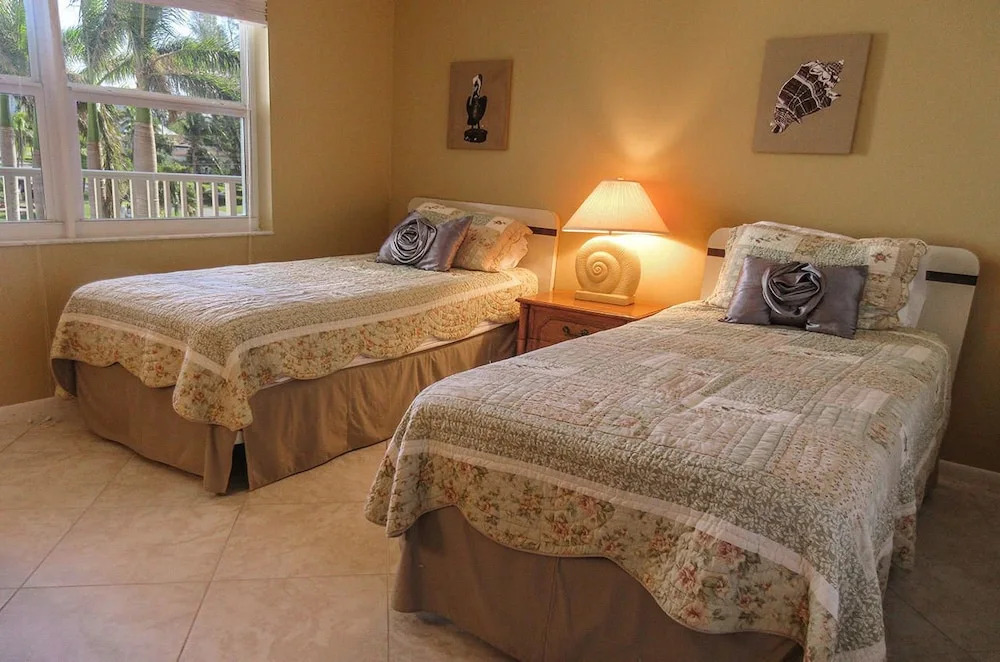Eden House #302