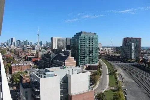 EG Suites - Modern Queen West Condo