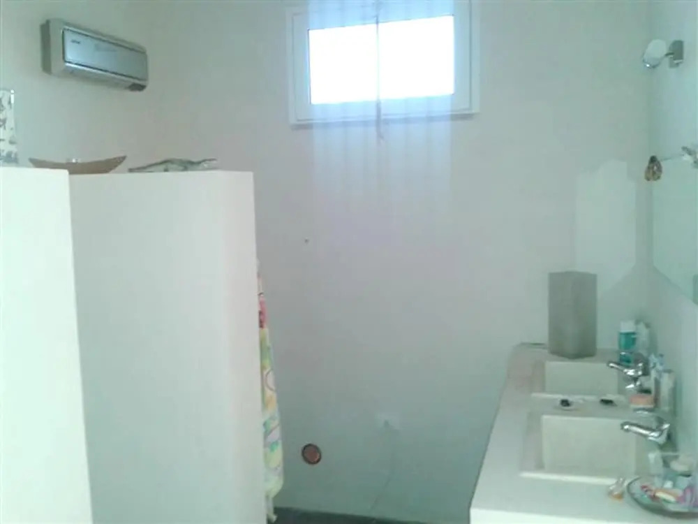 House With 3 Bedrooms in Serranova, With Furnished Garden - 1 km From