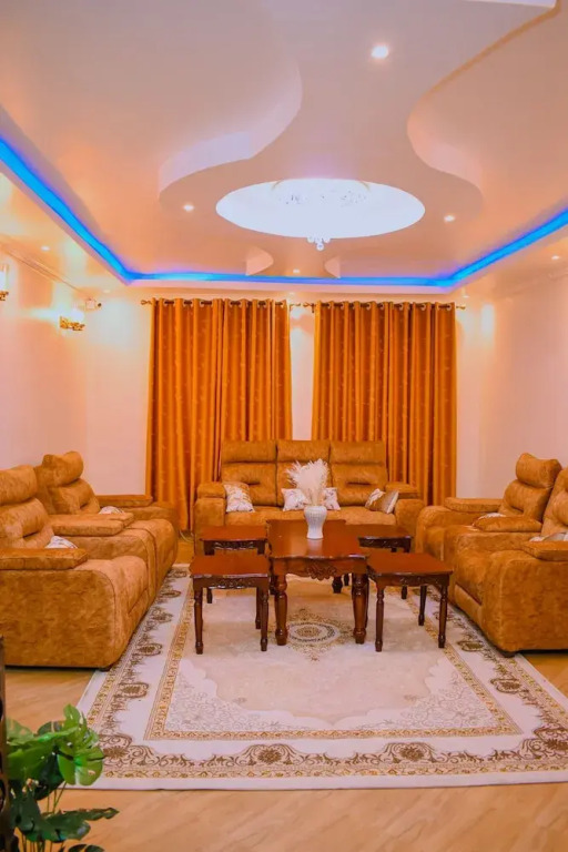 Lux Suites Lions Den Holiday Homes