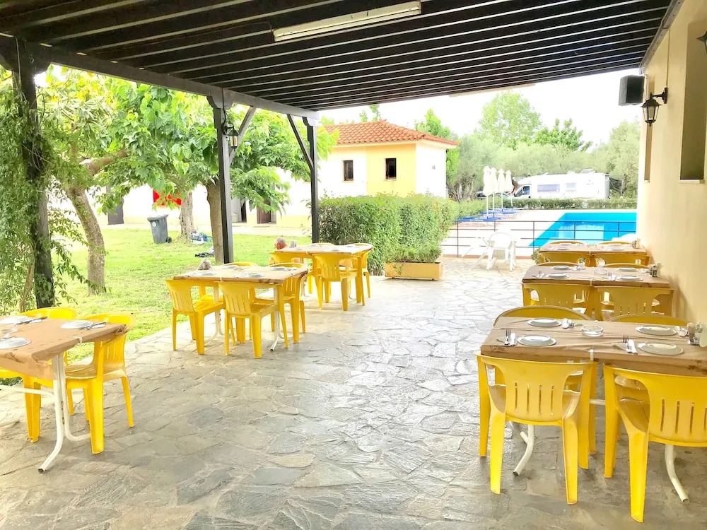Mystras Inn
