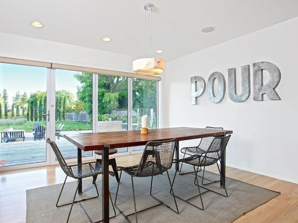 Upscale Modern Vineyard Home 2 Bedrooms 2 Bathrooms Home