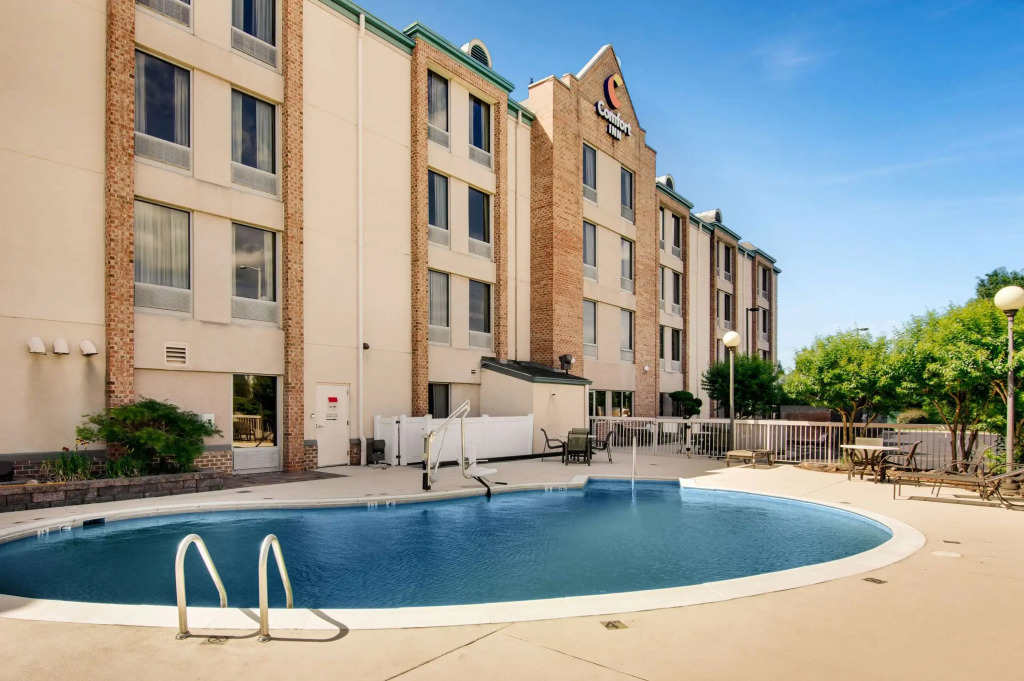 Comfort Inn Airport