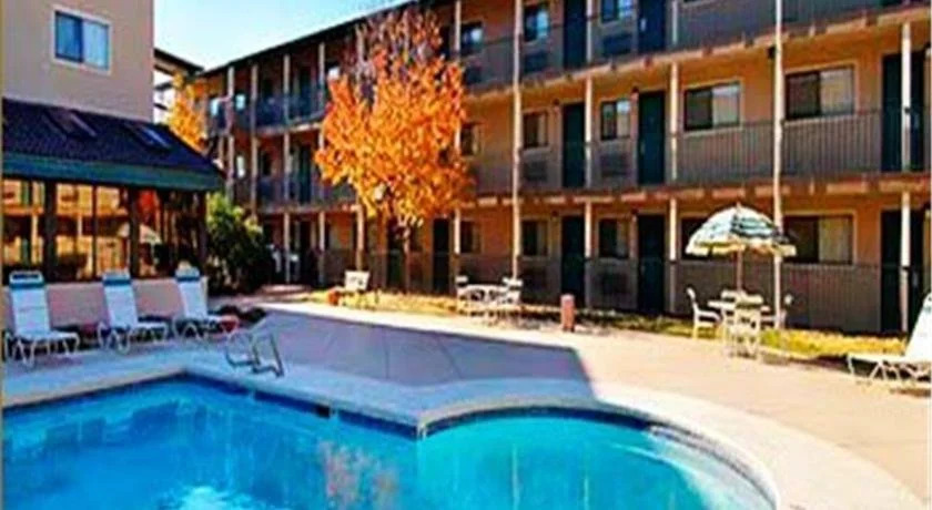 Tulsa Extended Stay Inn & Suites