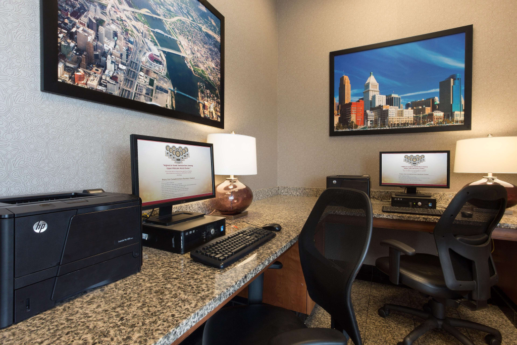 Drury Inn & Suites Cincinnati Sharonville