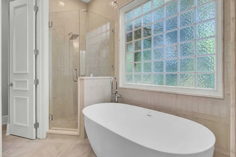 114 Ocean Boulevard by Avantstay Beachfront Infinity Pool Basketball Court Recently Renovated!