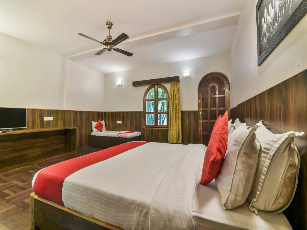 OYO 4977 Kristal Sands Beach Resort