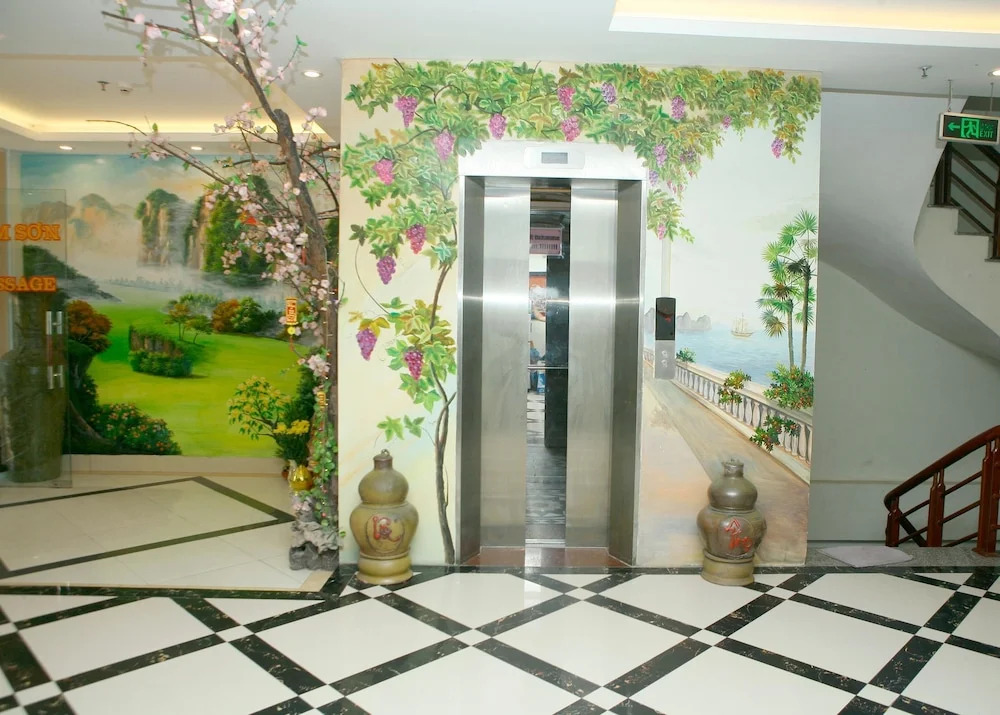 ARL Trinh Cong Son Hotel