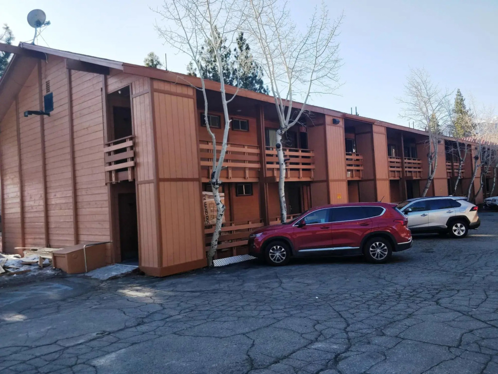 Ventura Grand Inn