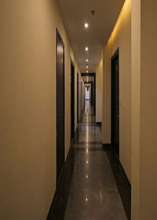 Hotel Billions