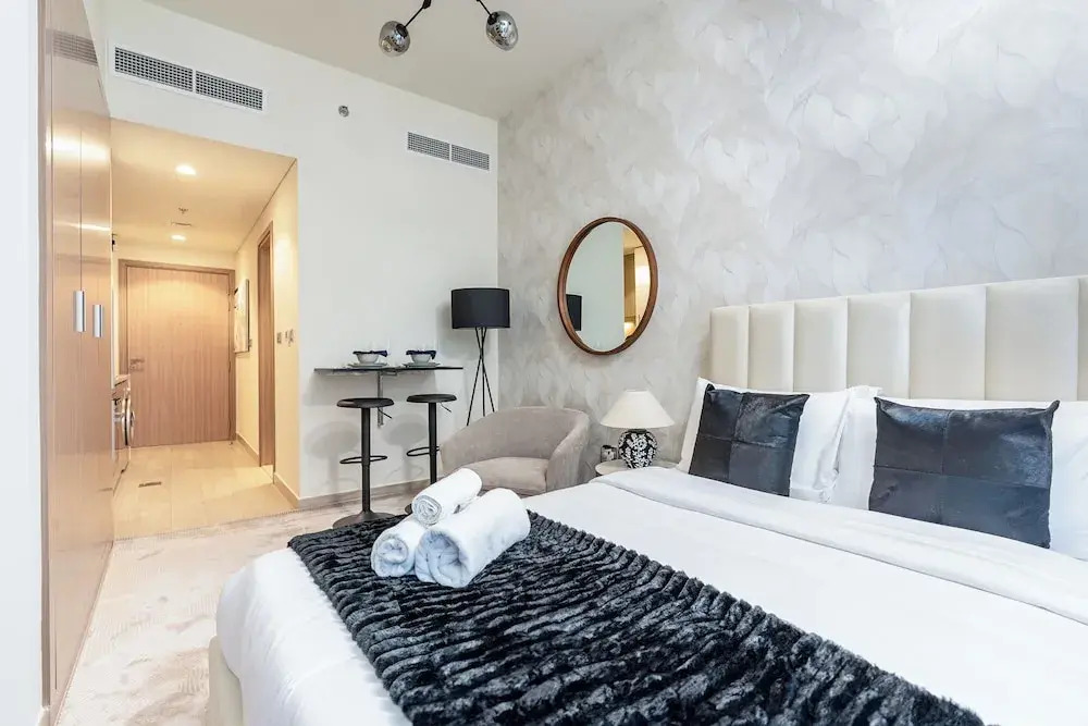 Nasma Holiday Homes - Azizi Riviera 43