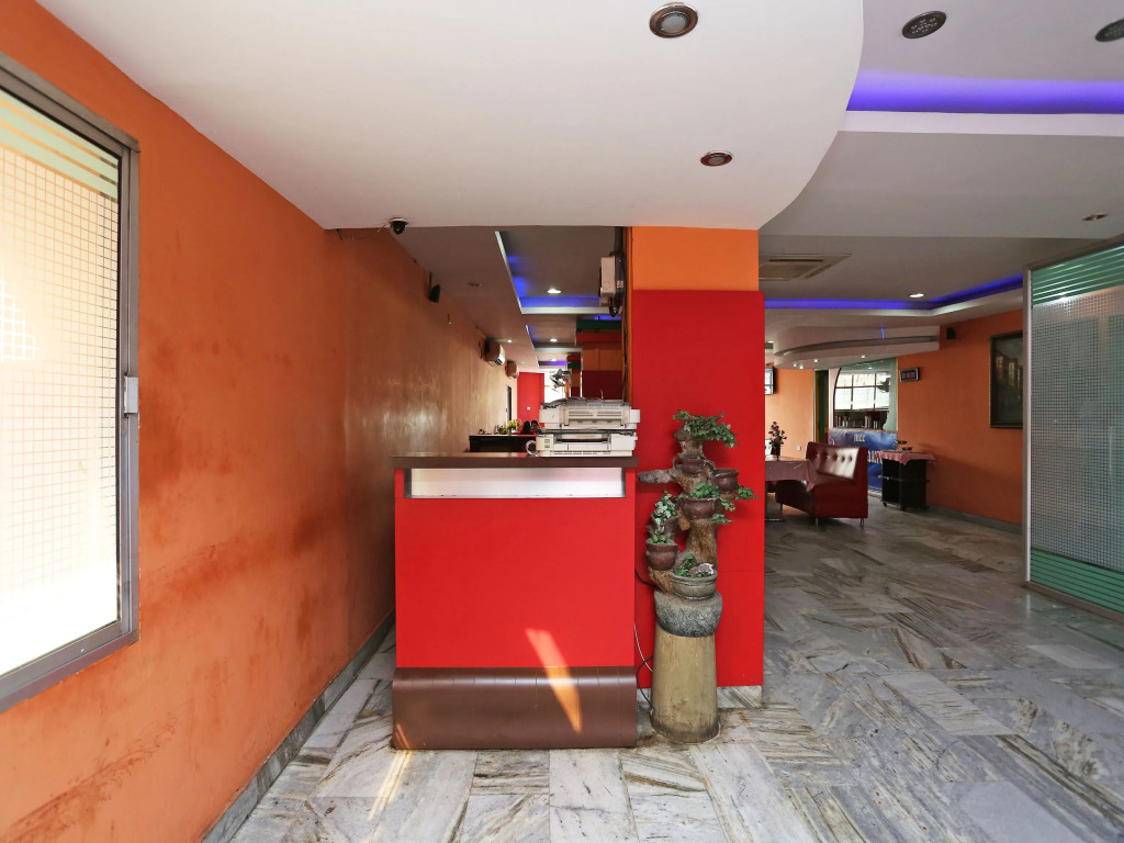 OYO 11715 MCC Guest House