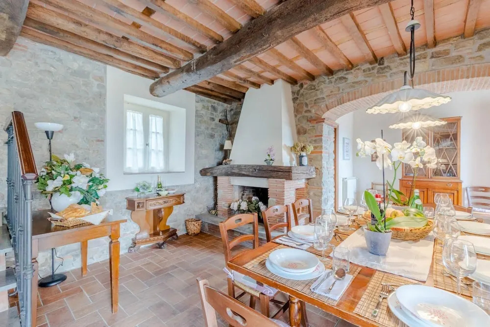 Tuscan Fizz Villa a Vineyards Retreat