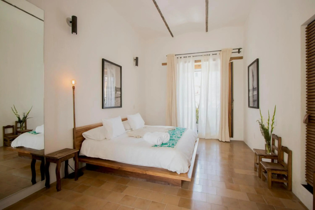 Hotel Sin Nombre