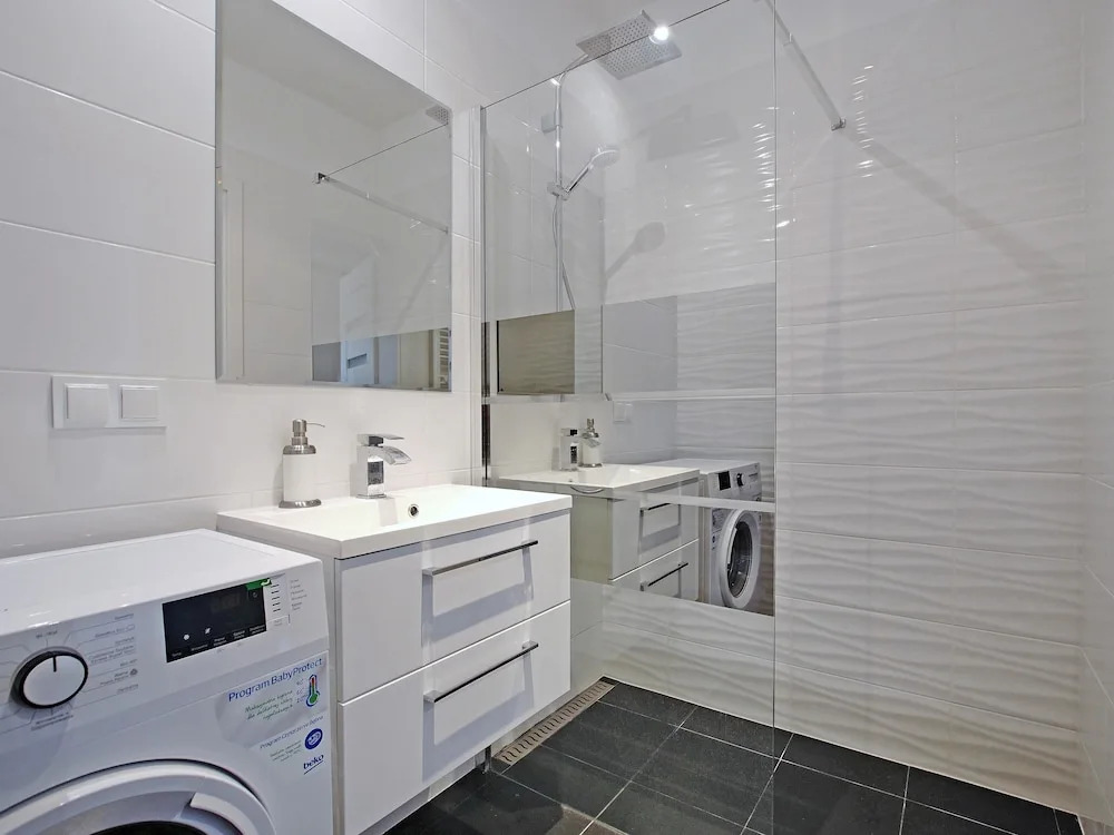 City Center Apartments & Spa by Apartmore