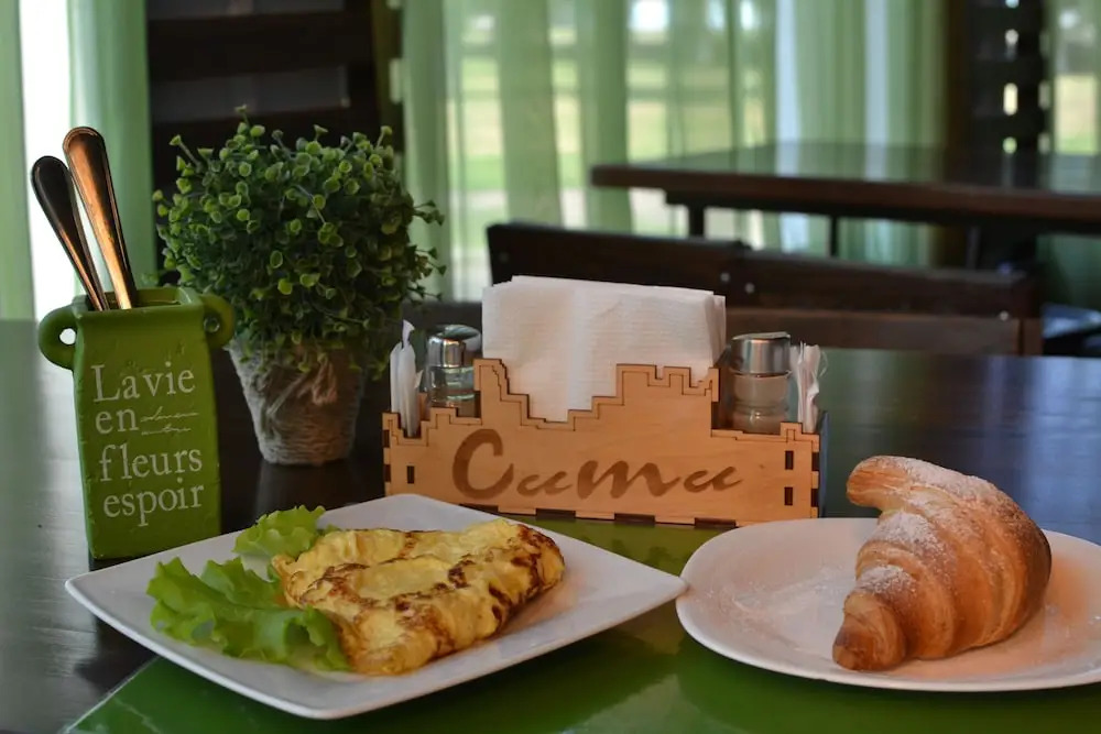 City Hotel