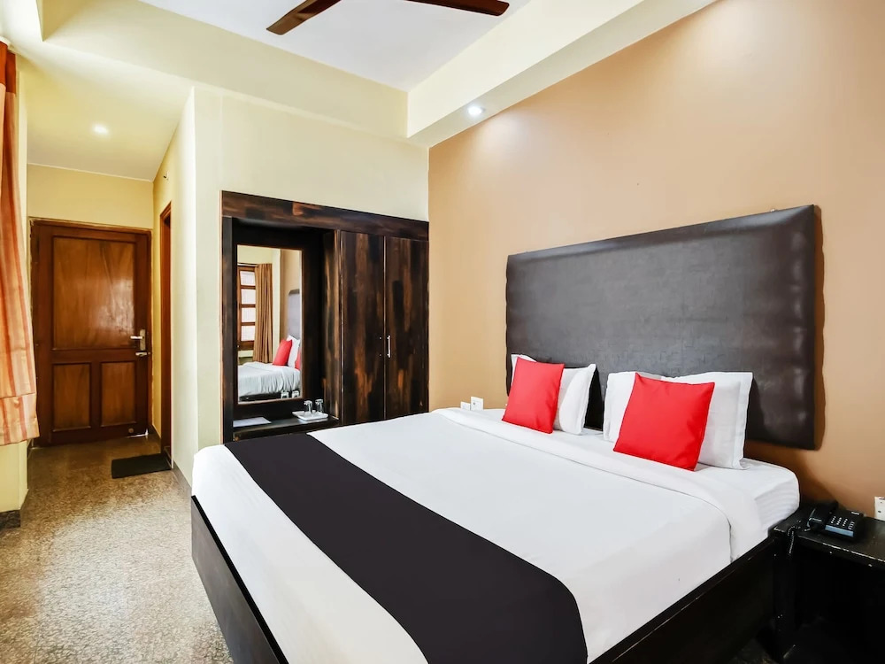 OYO Collection O 80885 Hotel Garden View