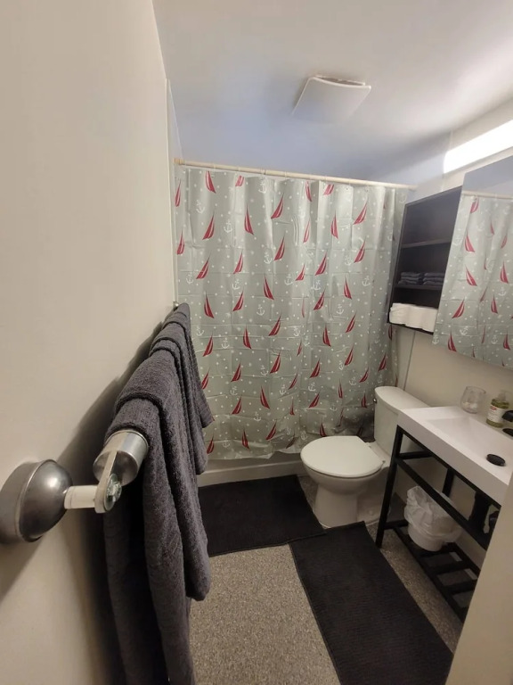Modern 2BR Near Downtown & Expo Centre