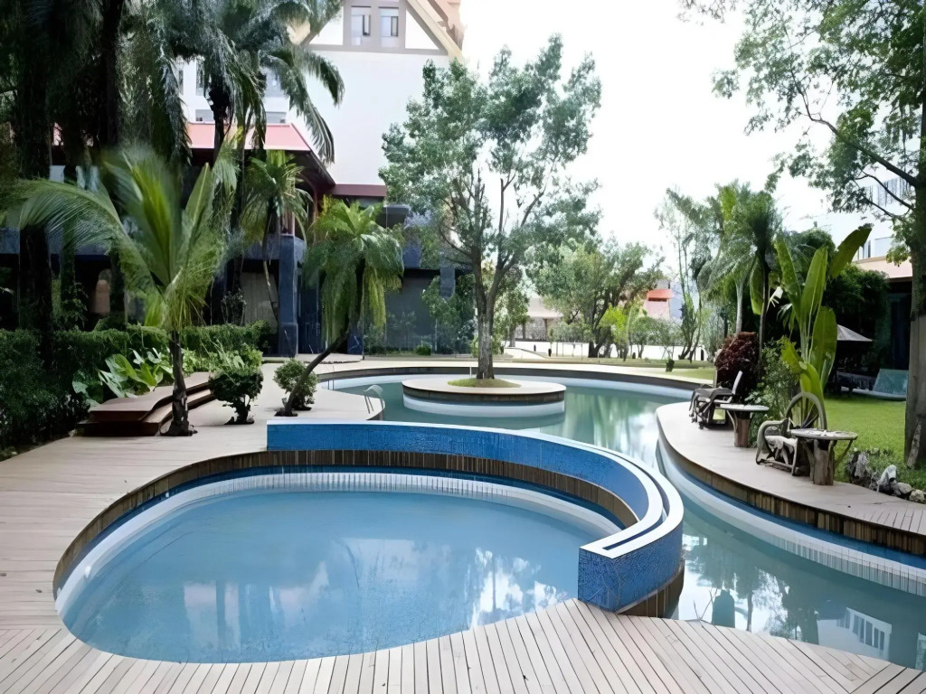 Xishuangbanna Golden Zone Hotel