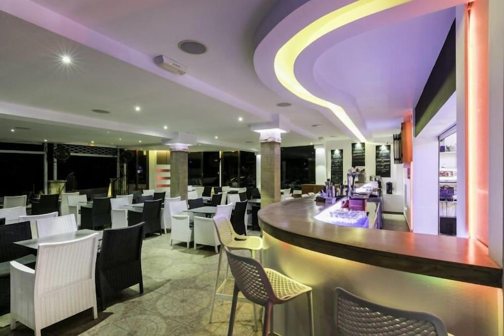 Amphitriti Hotel