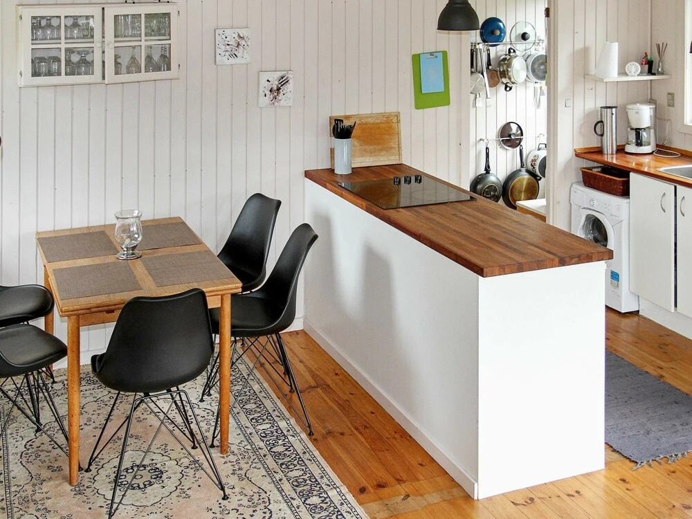 Tranquil Holiday Home in Rødby Near Sea