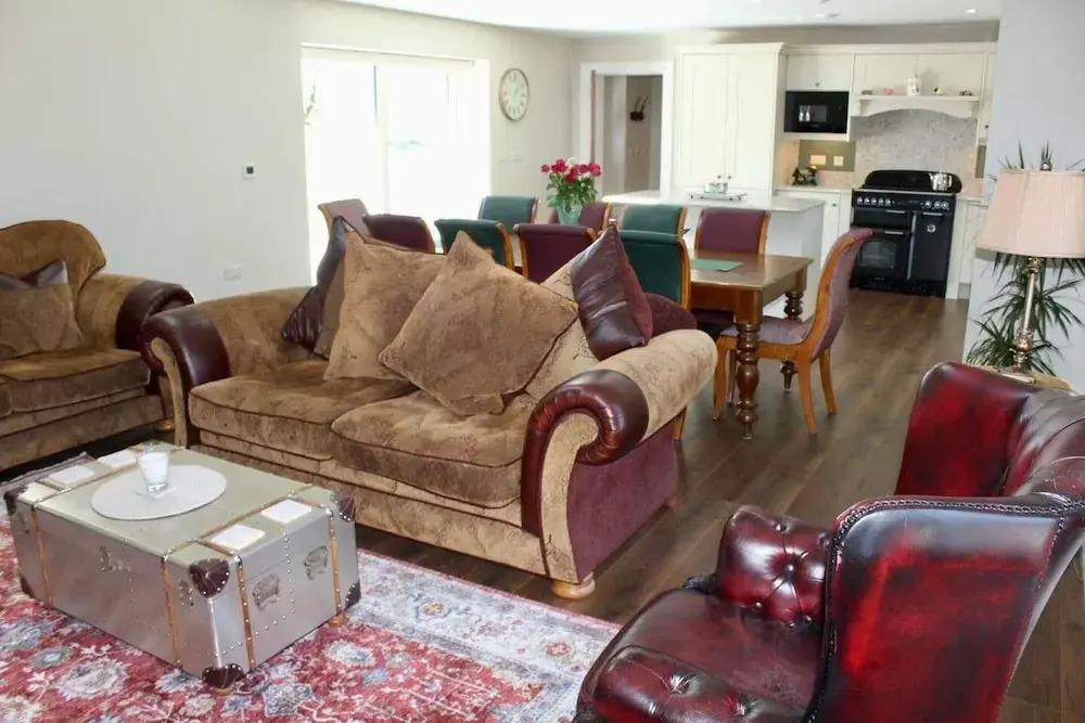 Nelly Daly's Barn - Sleeps 6 - Brand New - Parking