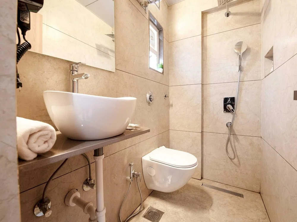 Palette Hotel Pune, Midc Chinchwad