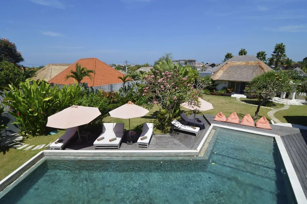 Rent a Luxury Villa in Bali Close to the Beach