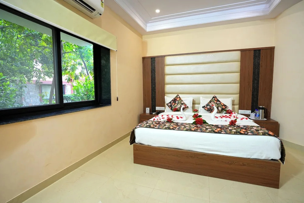 Bamboo Saa Sunrrise Wedding & Wellness Resort, Jaipur