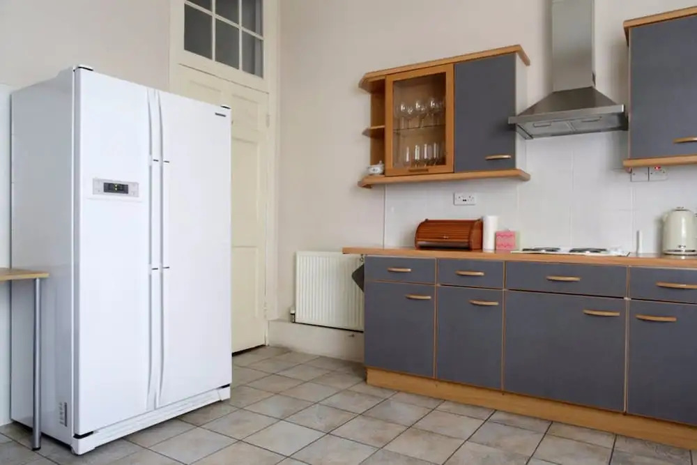 3 Bedroom Flat In City Centre