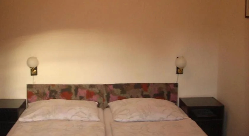 Hotel Parkán