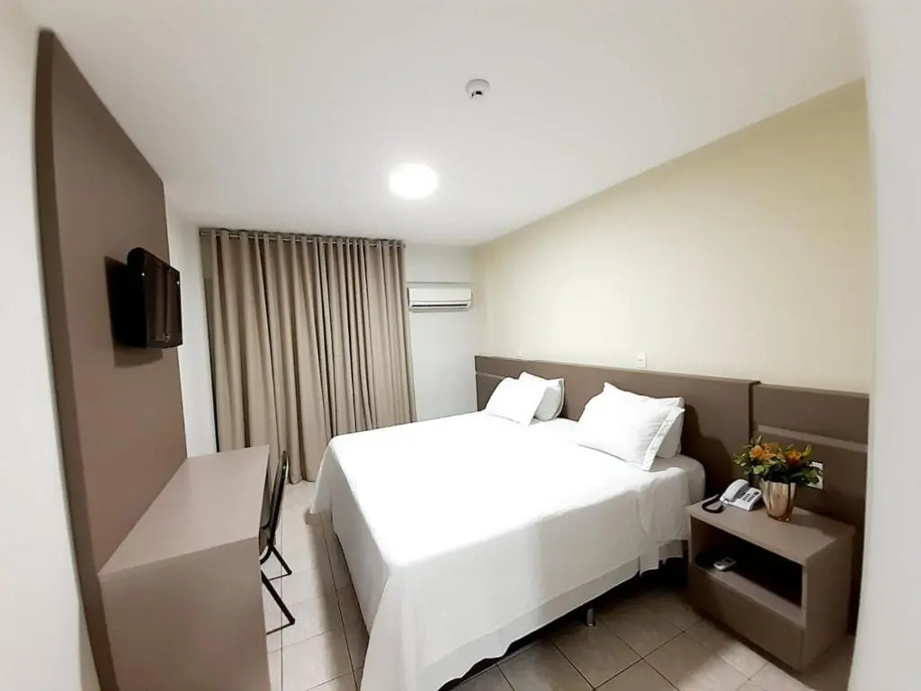 Agulhon Hotel