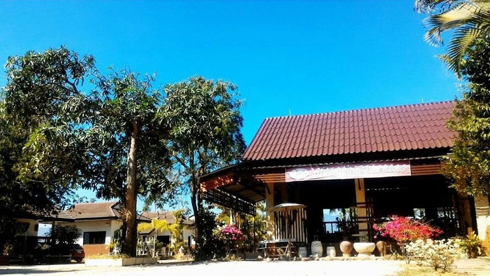 Sanikul Resort