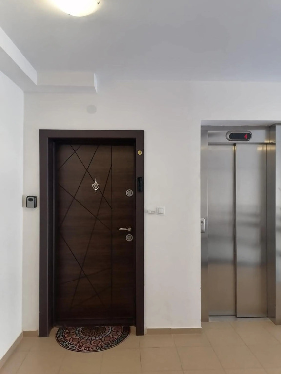 Apartment 15