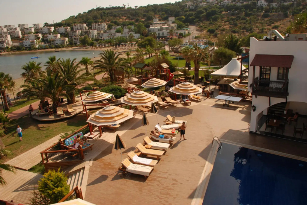 Costa Bitezhan Hotel