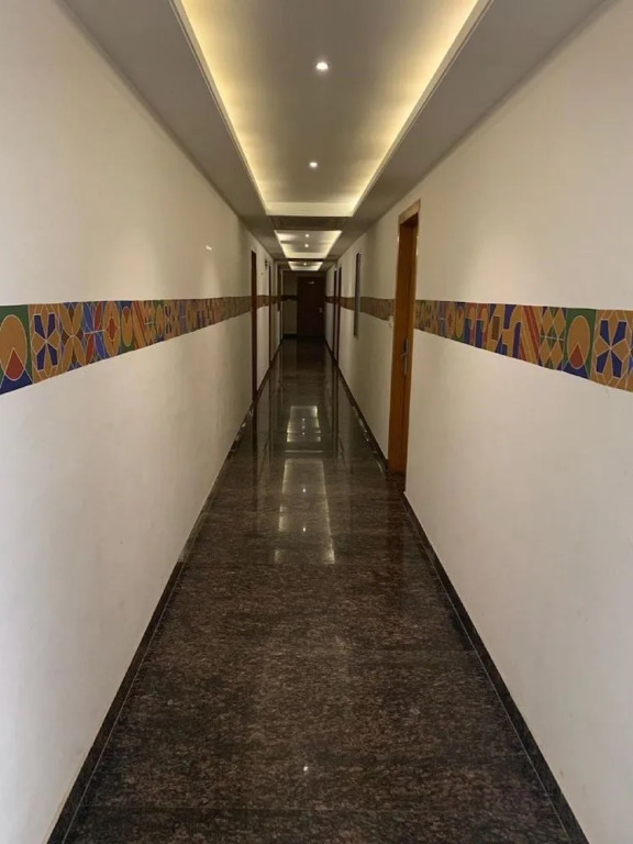 Hotel Banz Near Indira Gandhi Airport Delhi