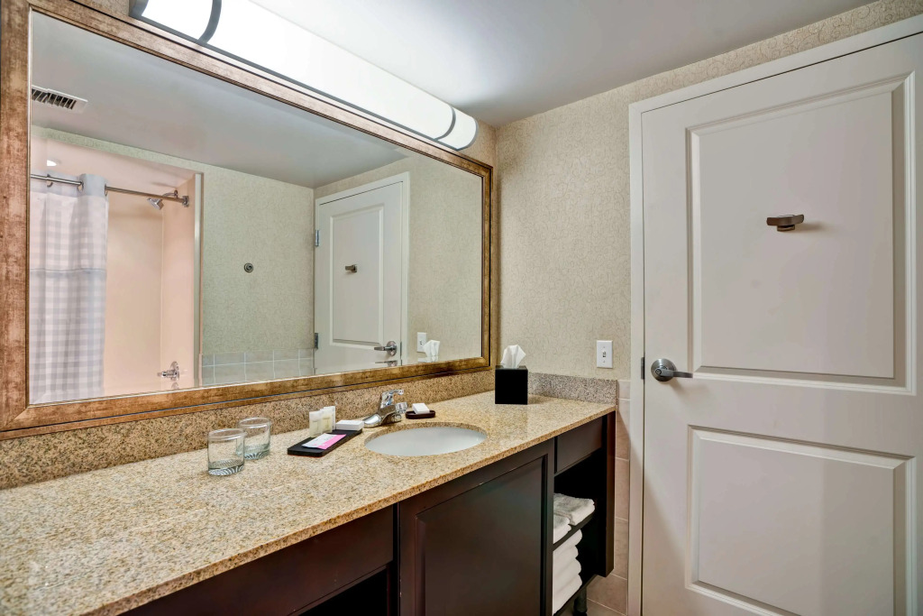 Embassy Suites Fort Myers - Estero