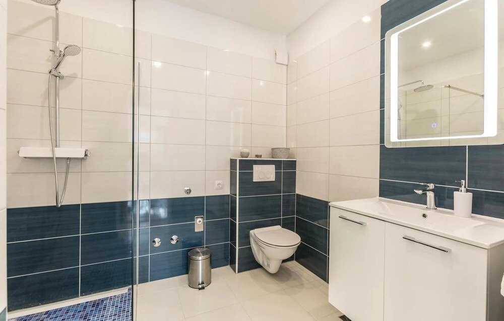 Nice Home in Podstrana With Wifi and 2 Bedrooms