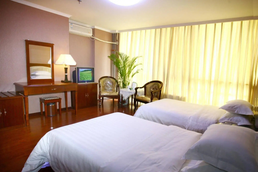 Tuoyue Hotel