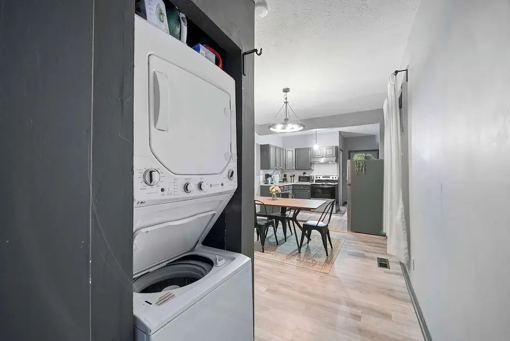 North Pearl Residences 874